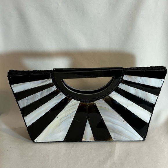 NINA NGUYEN Vintage Handbag Mother of Pearl Fan Design Magnetic Closure Bag - Picture 2 of 9